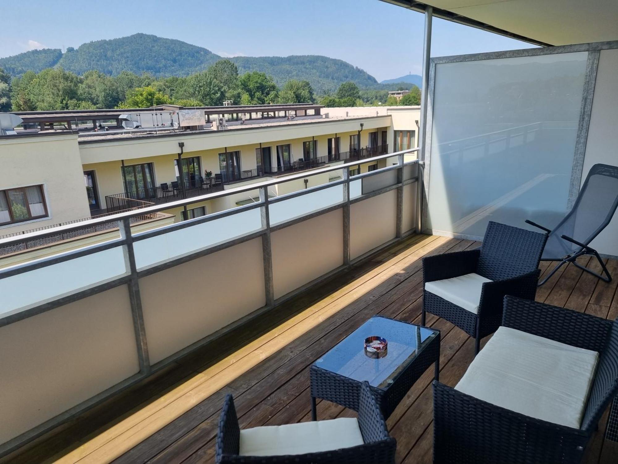 Traumapartment Neben Universitaet Und Lakeside In Klagenfurt Am Woerthersee ! Luaran gambar